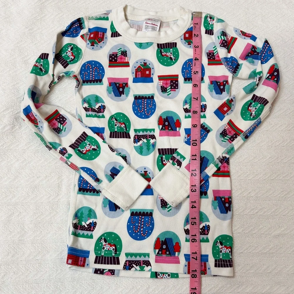 Hanna Andersson Pajama Set Winter Snow Globes Size 6-7 - festive, charming